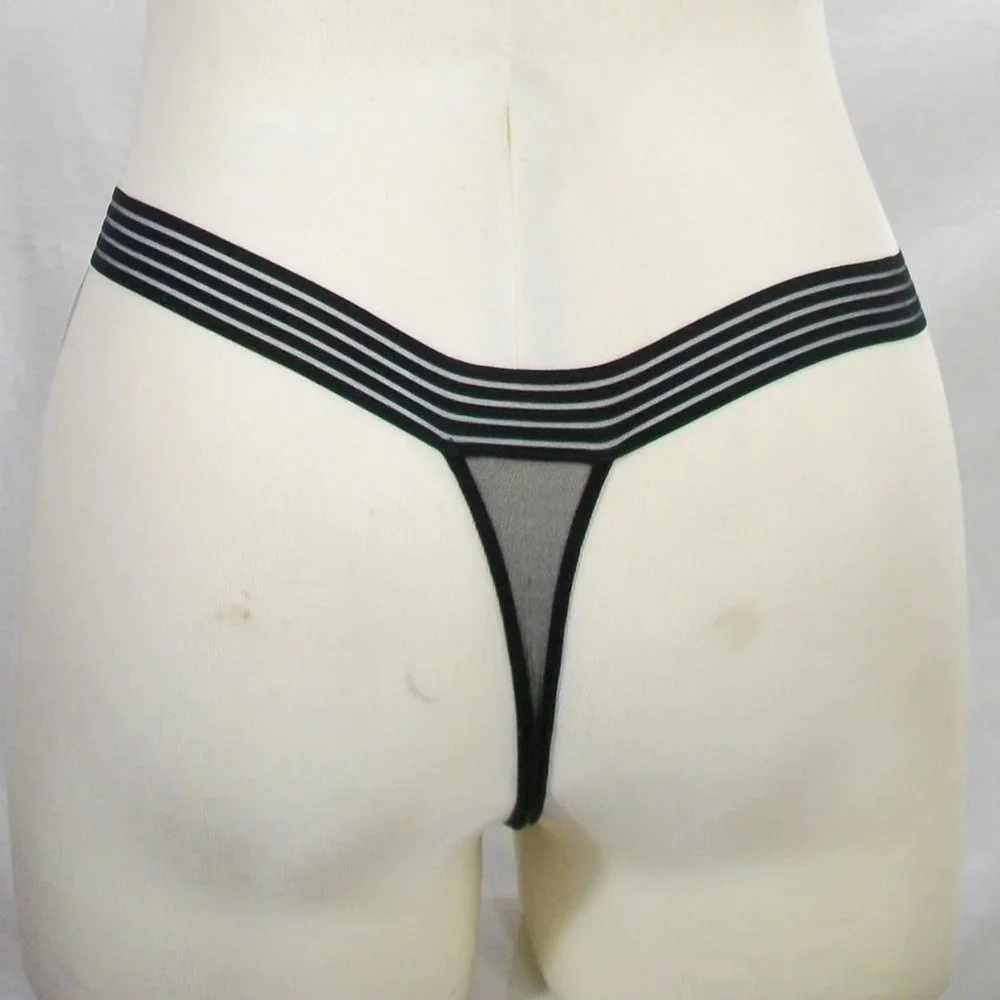 32D / Medium‎ Calvin Klein Vixen Molded Lace Bra & Thong Set Black NWT